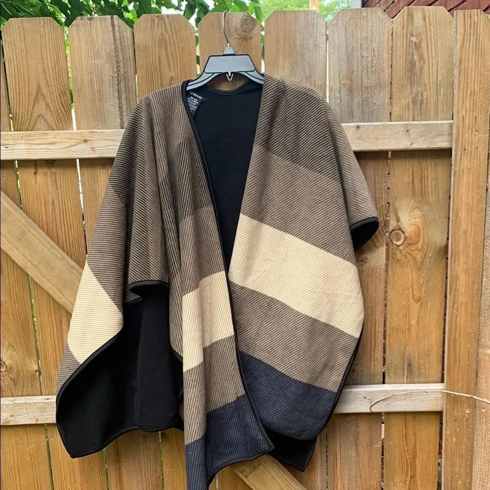 Ike Behar Black Polyester Garment